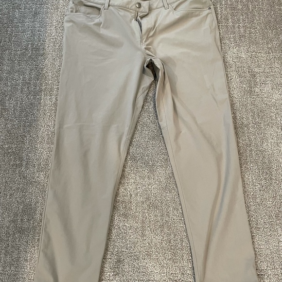 Lululemon men’s ABC pants. - Picture 6 of 13